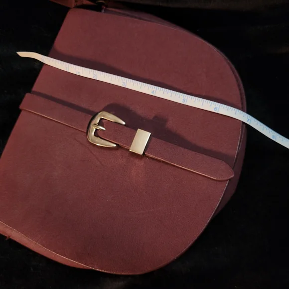 ✨️3/$15✨️ H&M Burgundy Crossbody Bag - Picture 8 of 9